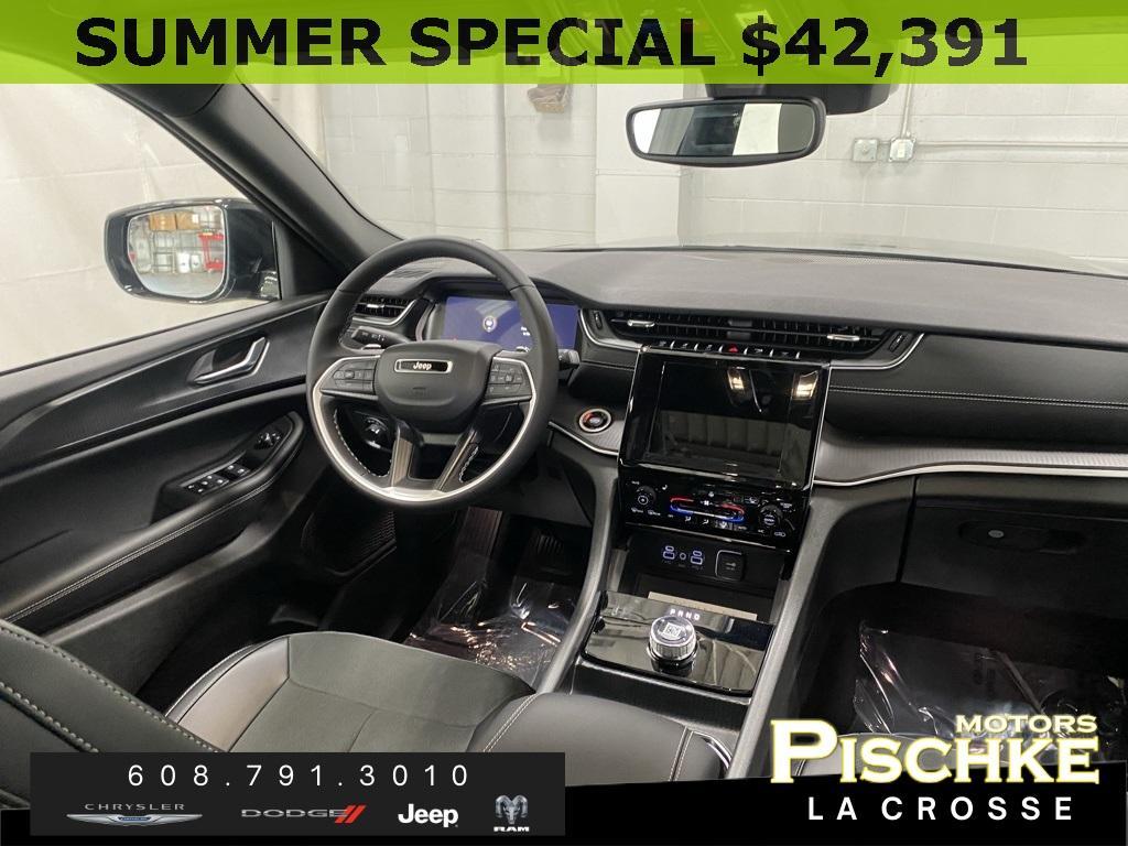 new 2025 Jeep Grand Cherokee L car