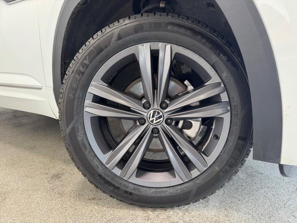 used 2022 Volkswagen Atlas Cross Sport car, priced at $28,990