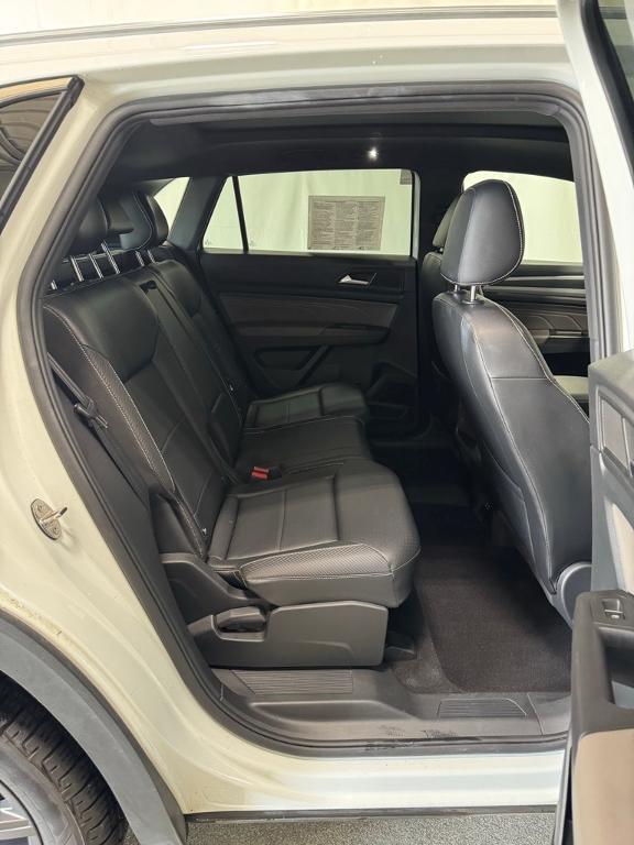 used 2022 Volkswagen Atlas Cross Sport car, priced at $28,990