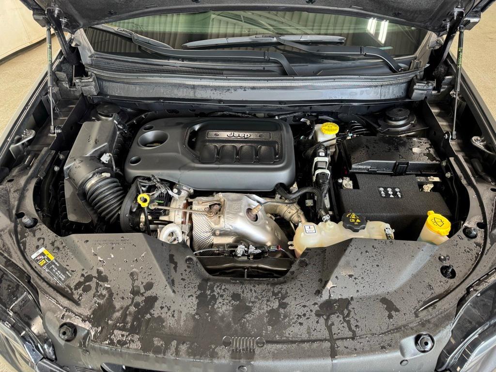 used 2022 Jeep Cherokee car, priced at $25,990