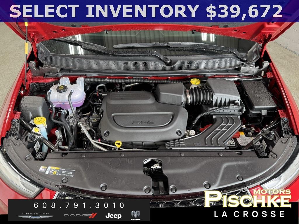 new 2025 Chrysler Pacifica car