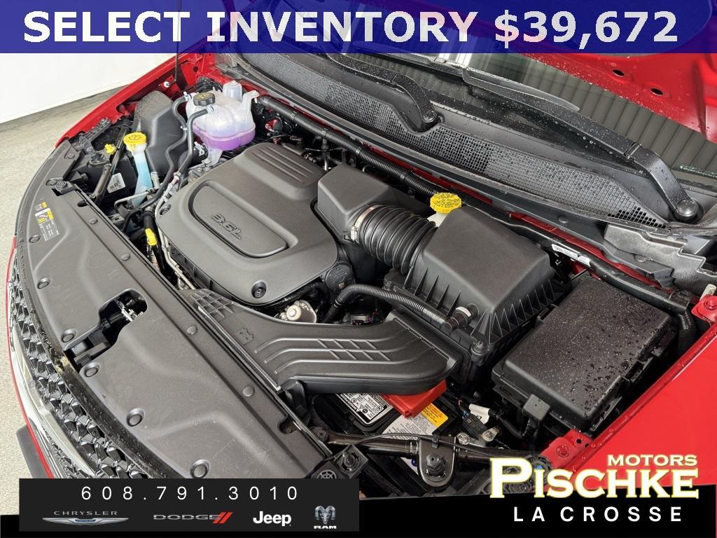 new 2025 Chrysler Pacifica car