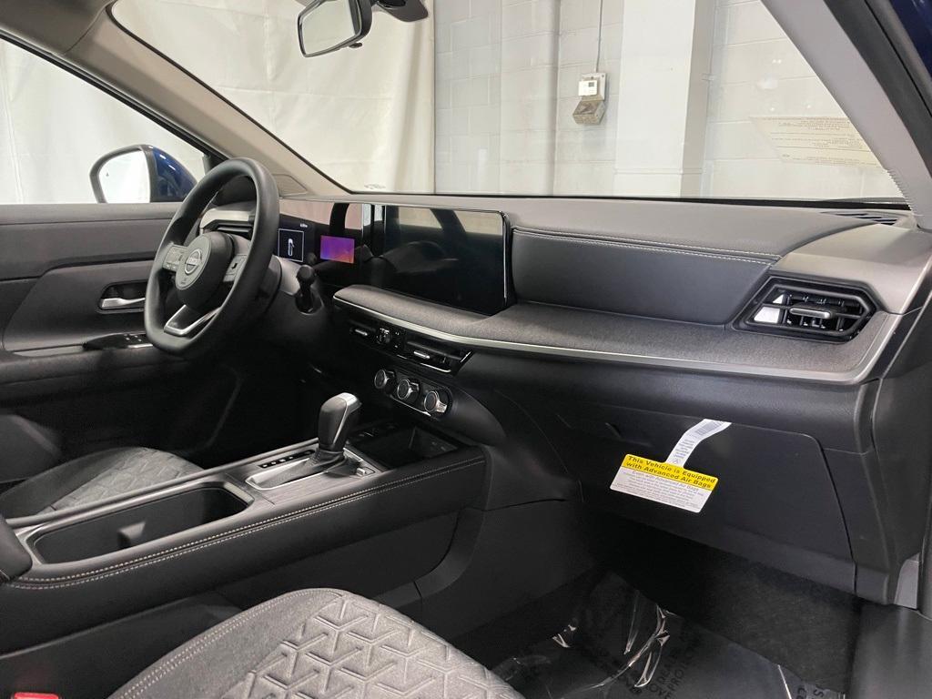 new 2025 Nissan Kicks car