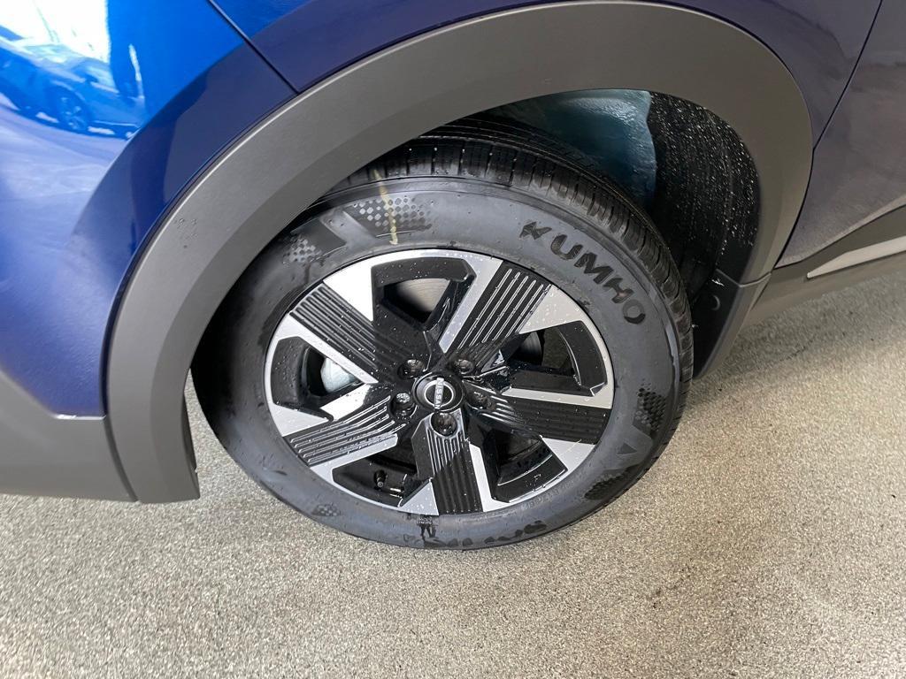 new 2025 Nissan Kicks car