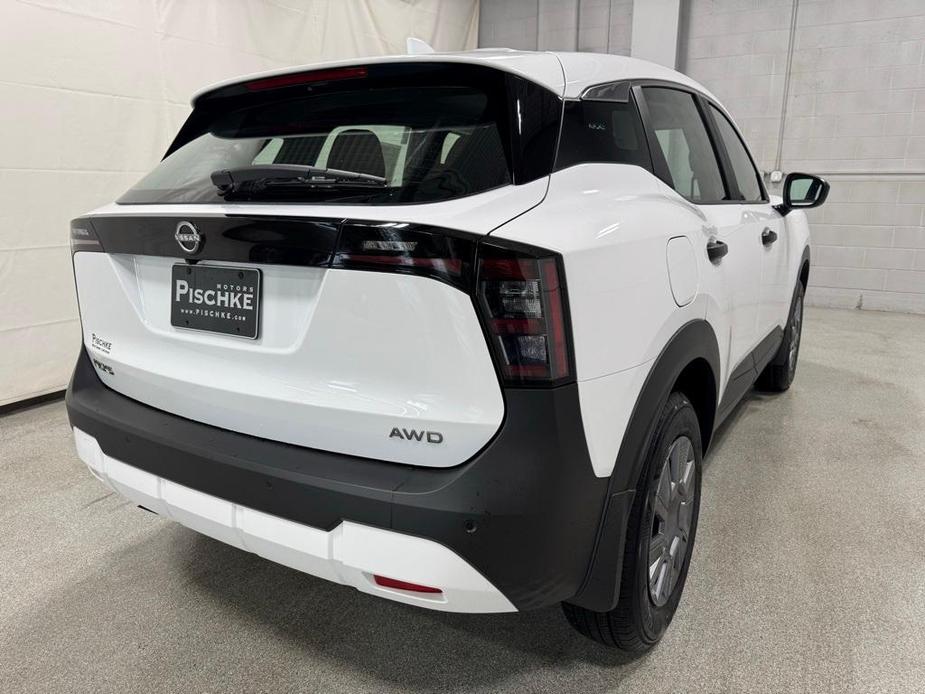 new 2025 Nissan Kicks car, priced at $24,700