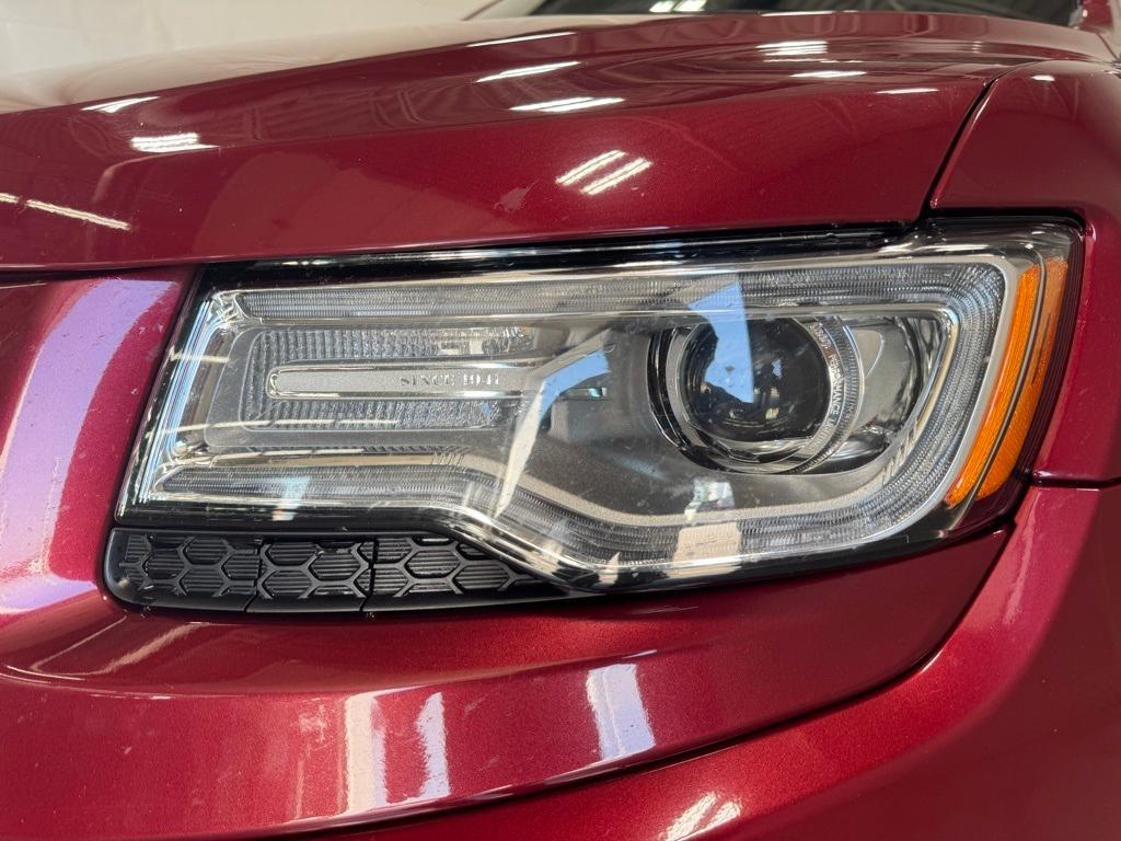 used 2015 Jeep Grand Cherokee car, priced at $15,490