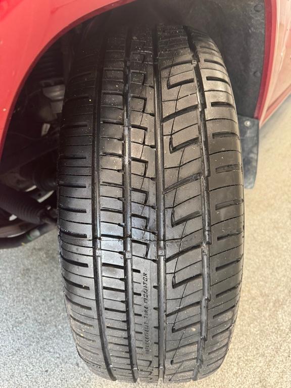 used 2015 Jeep Grand Cherokee car, priced at $15,490
