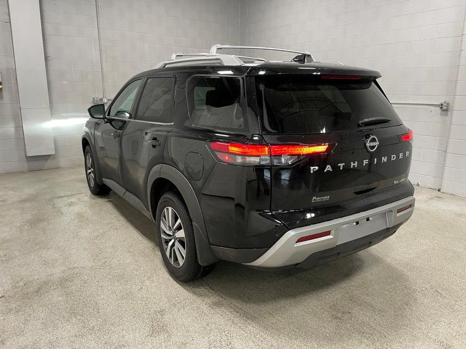 new 2024 Nissan Pathfinder car, priced at $43,748