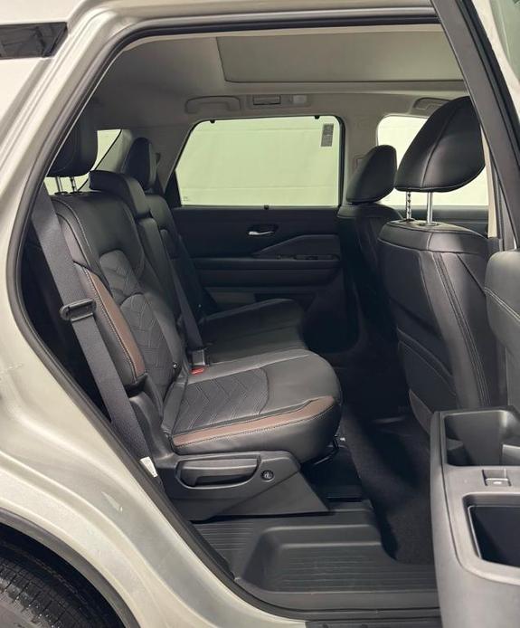 new 2025 Nissan Pathfinder car, priced at $51,416