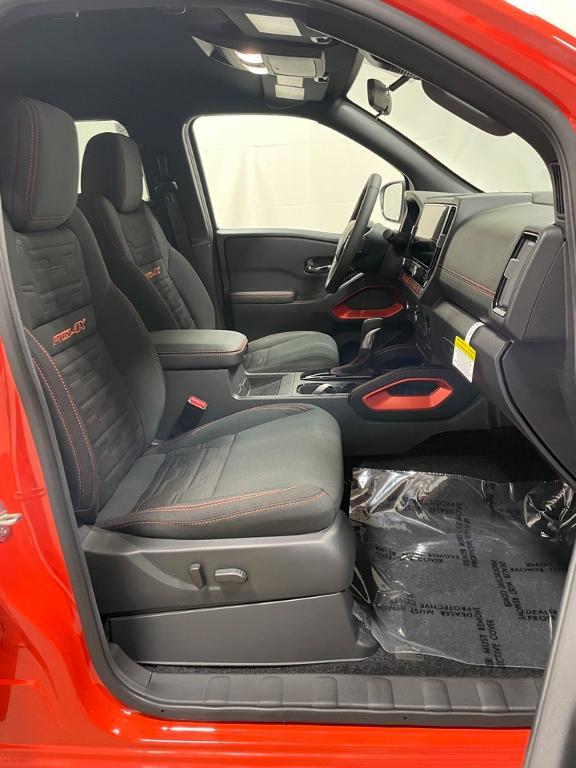 new 2025 Nissan Frontier car