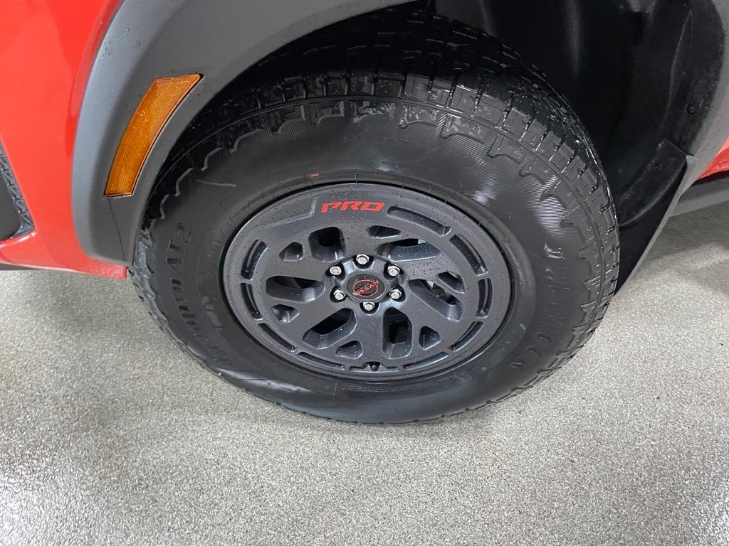 new 2025 Nissan Frontier car