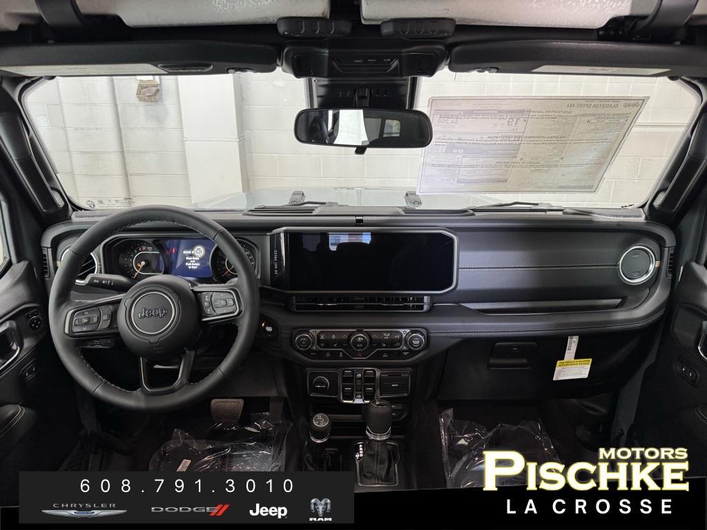 new 2025 Jeep Gladiator car