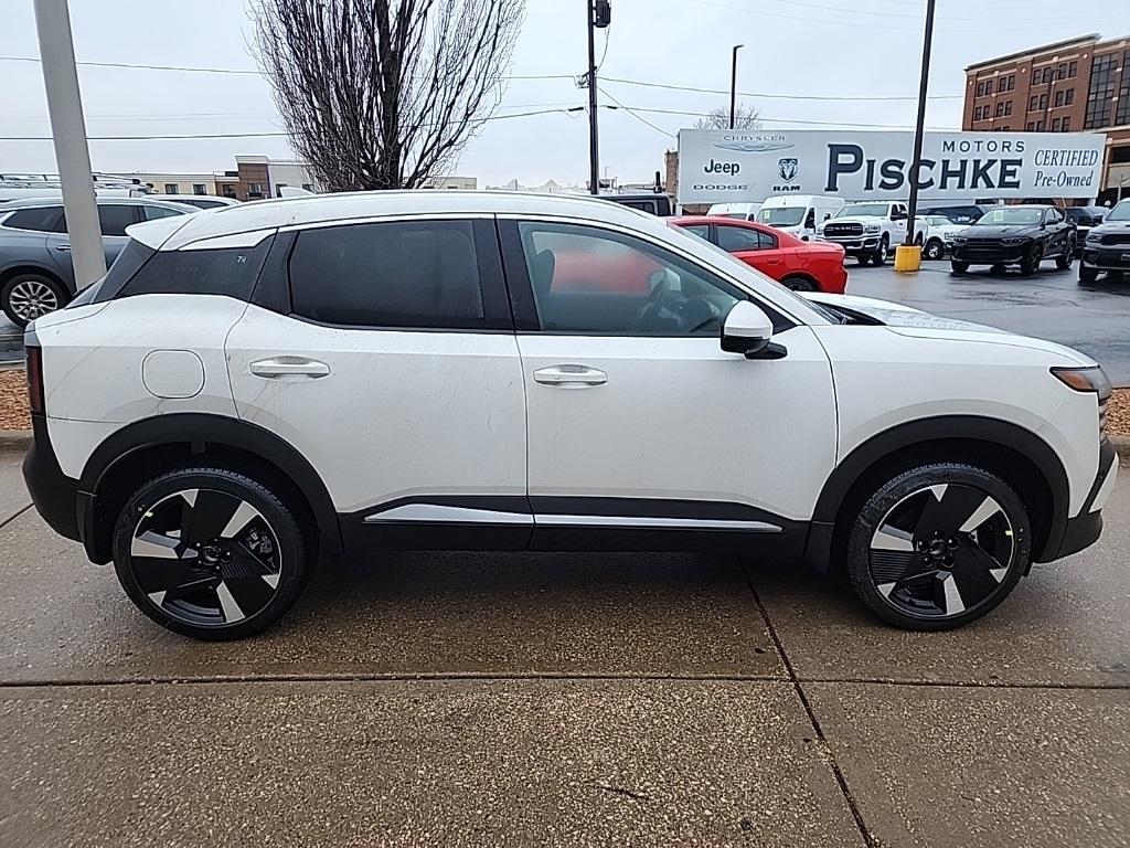 new 2025 Nissan Kicks car, priced at $29,512