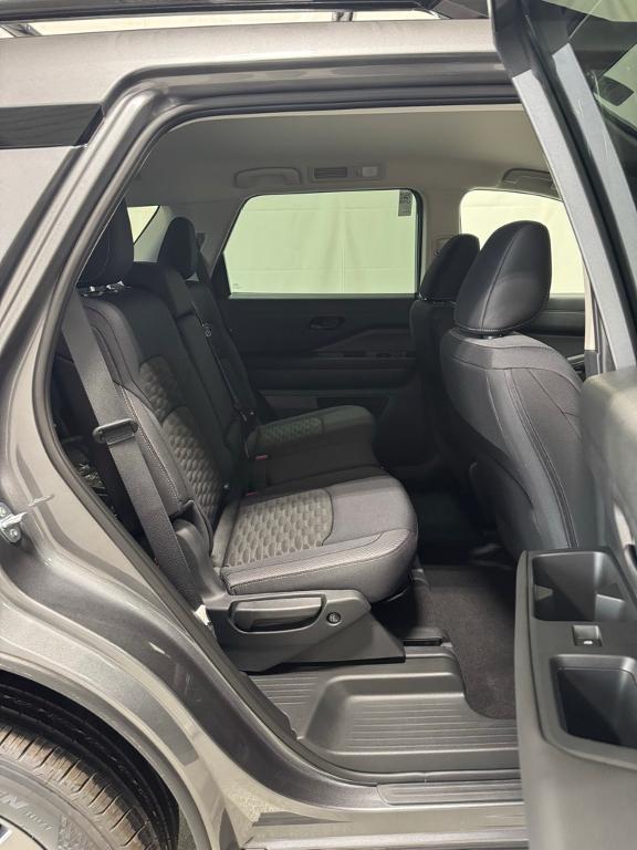 new 2025 Nissan Pathfinder car