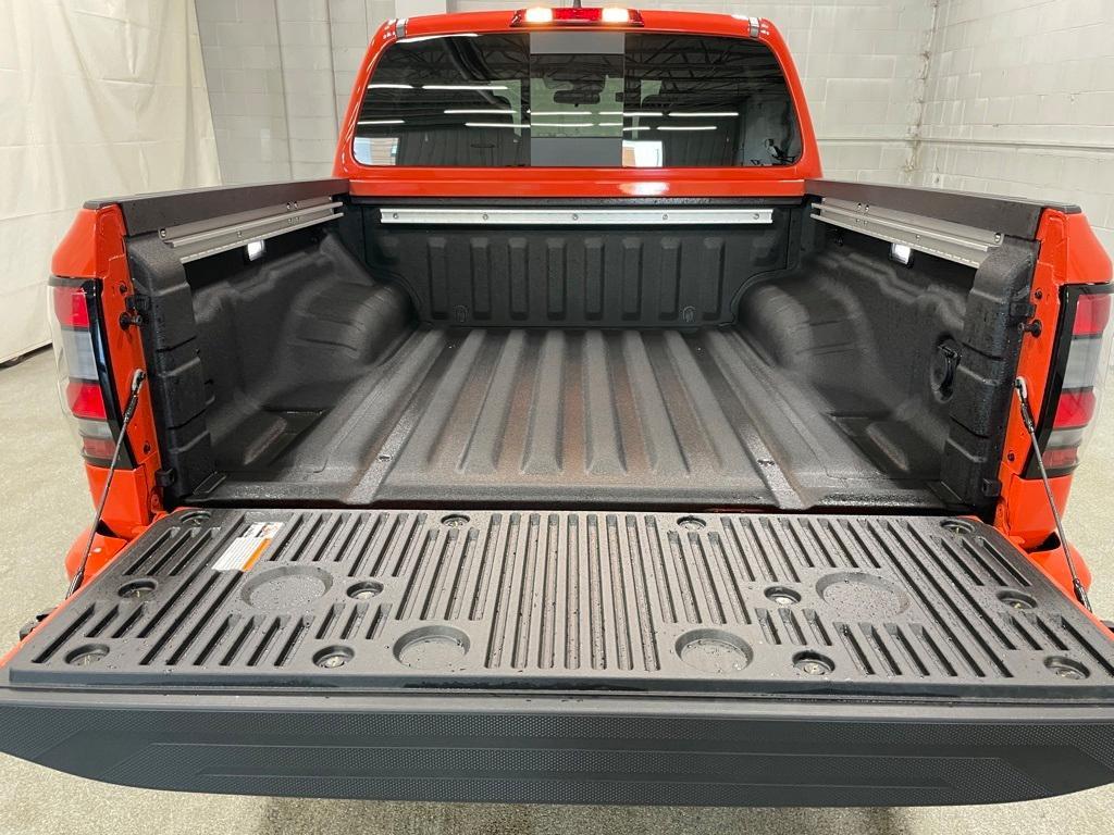new 2025 Nissan Frontier car