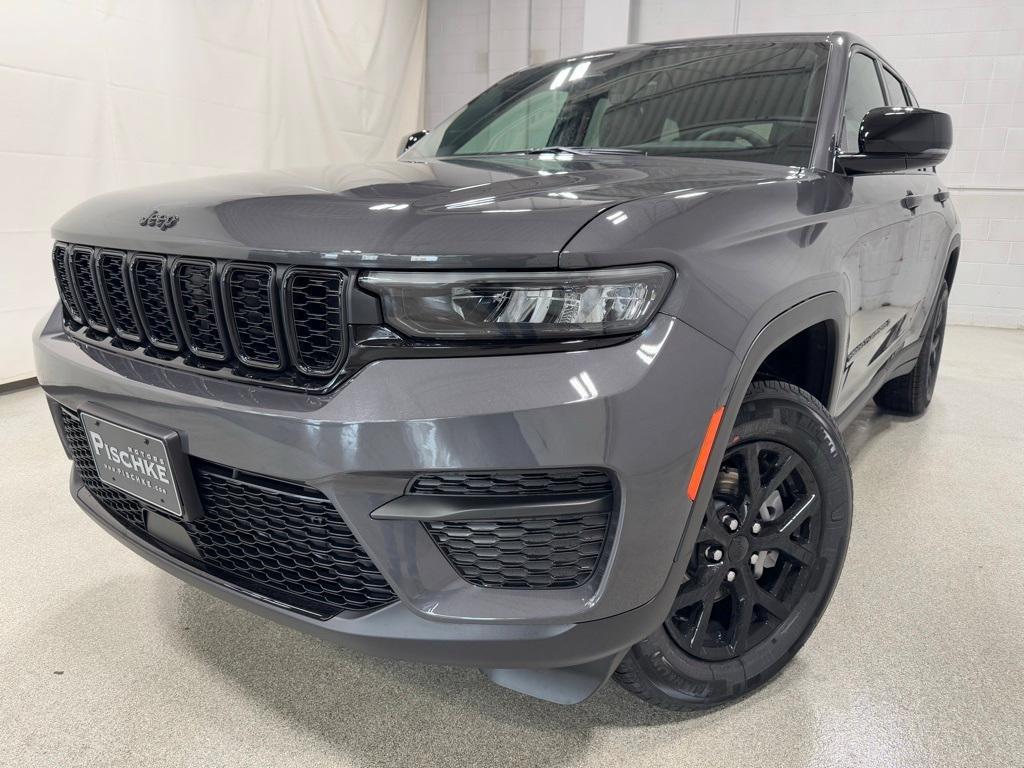 new 2025 Jeep Grand Cherokee car, priced at $43,929