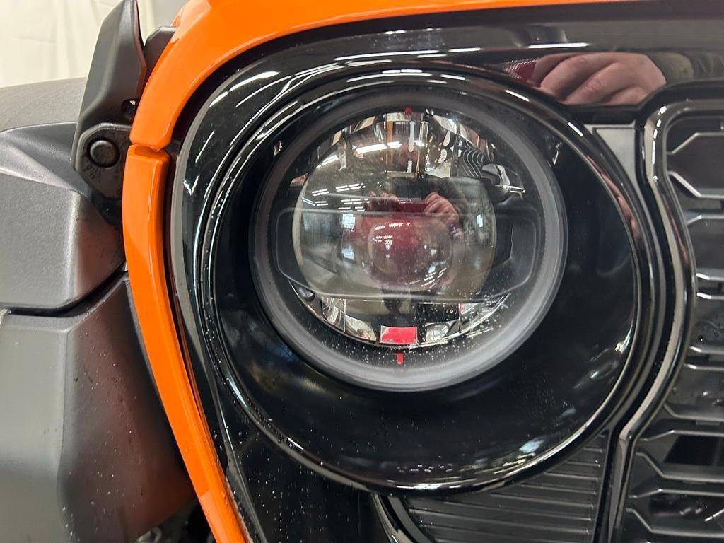 new 2025 Jeep Wrangler car