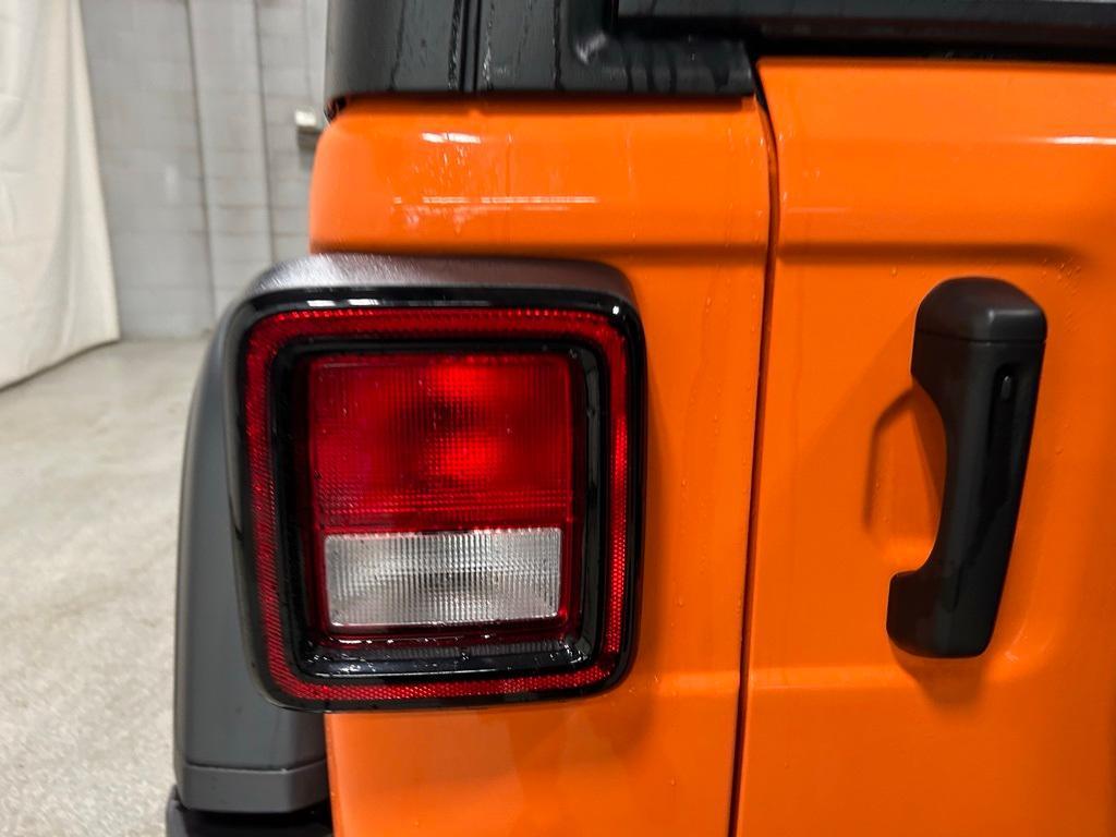 new 2025 Jeep Wrangler car
