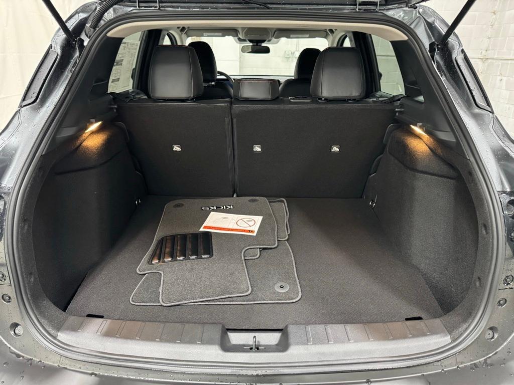 new 2025 Nissan Kicks car