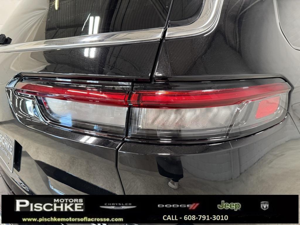 new 2025 Jeep Grand Cherokee L car
