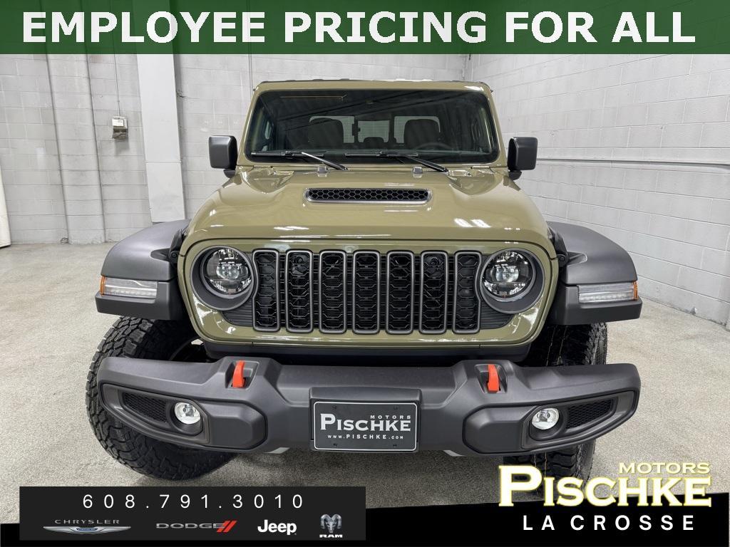 new 2025 Jeep Gladiator car