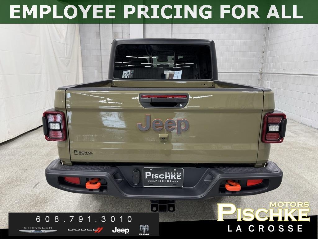 new 2025 Jeep Gladiator car