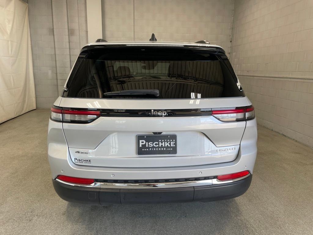 used 2022 Jeep Grand Cherokee car, priced at $25,990