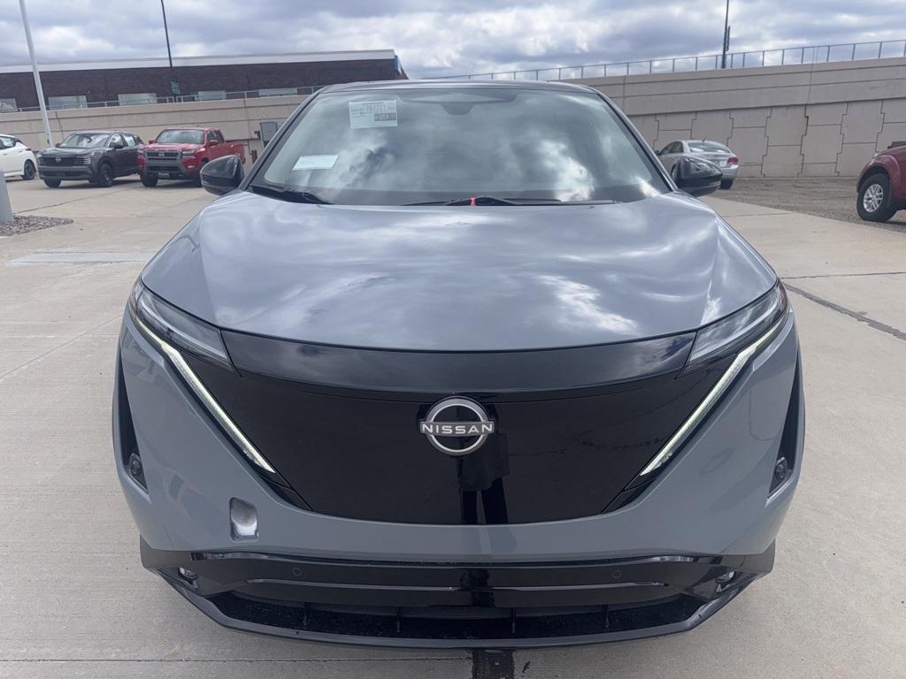 new 2025 Nissan ARIYA car