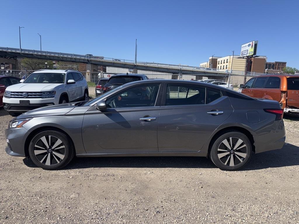 used 2021 Nissan Altima car