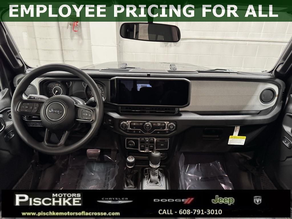 new 2025 Jeep Gladiator car