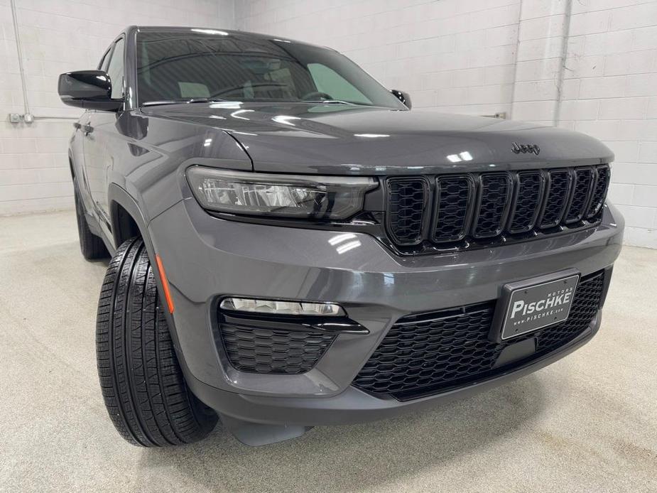 new 2025 Jeep Grand Cherokee car, priced at $49,804