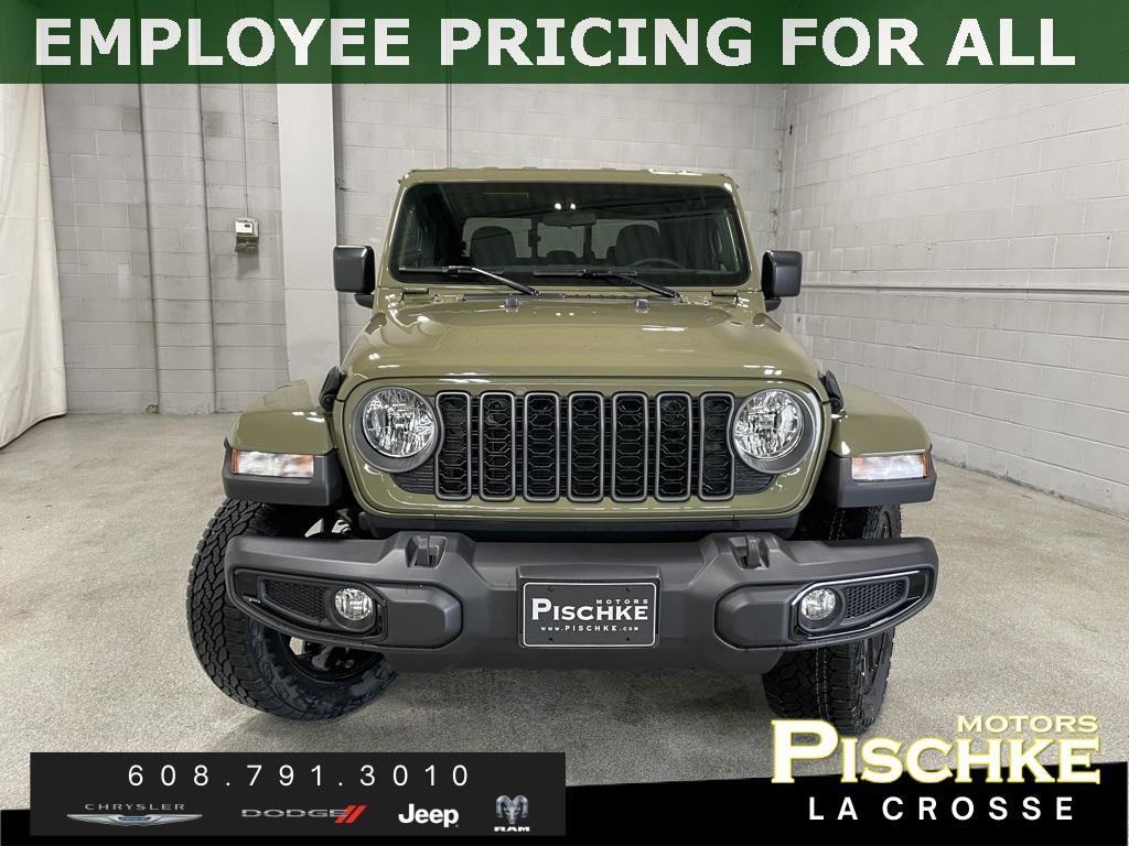 new 2025 Jeep Gladiator car
