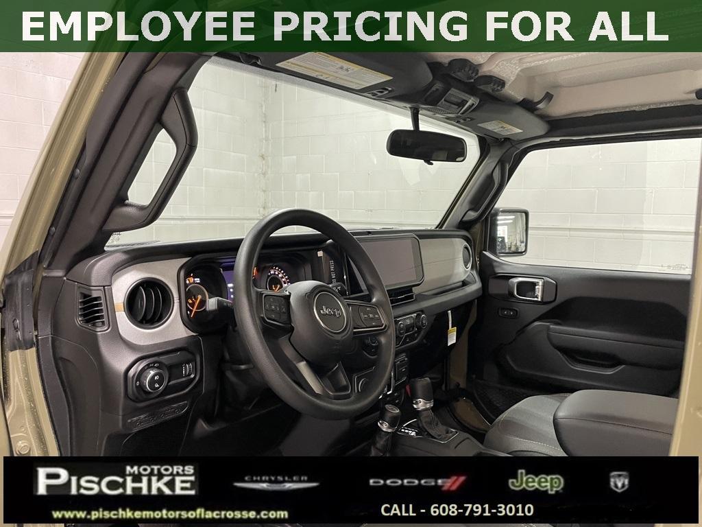 new 2025 Jeep Gladiator car