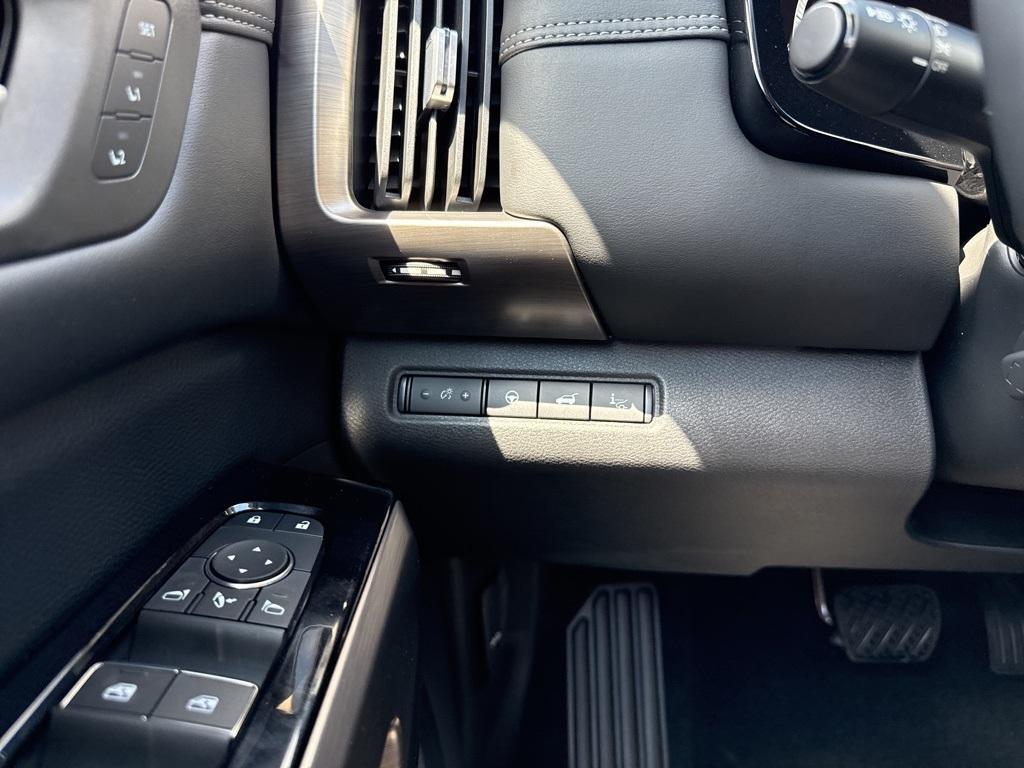 new 2025 Nissan Pathfinder car