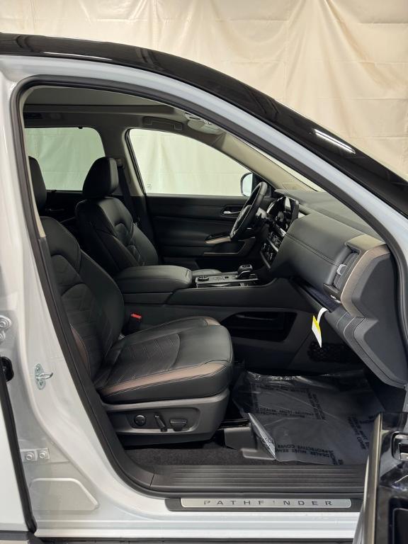 new 2025 Nissan Pathfinder car