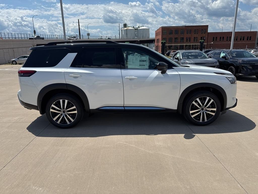 new 2025 Nissan Pathfinder car