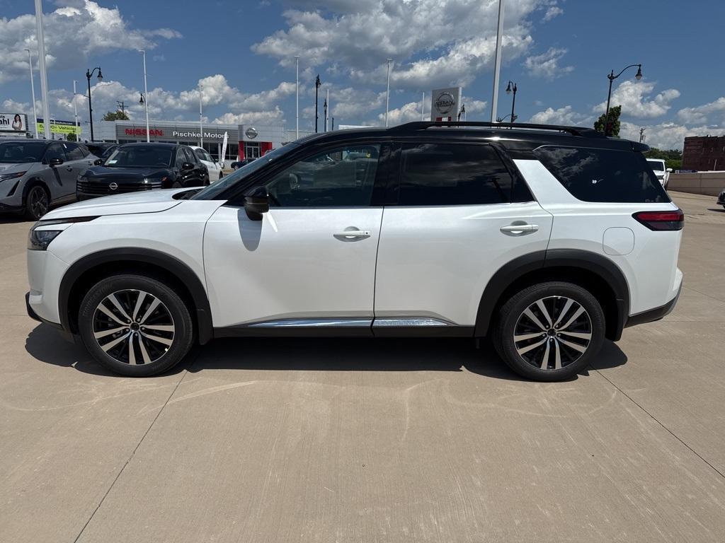 new 2025 Nissan Pathfinder car