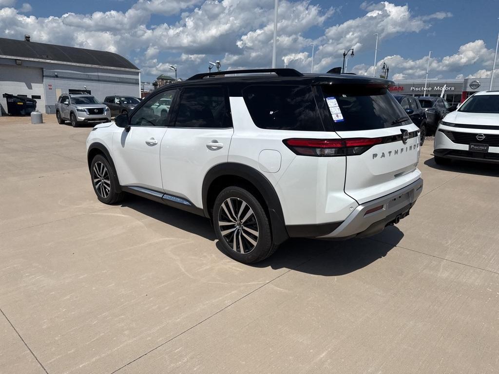 new 2025 Nissan Pathfinder car