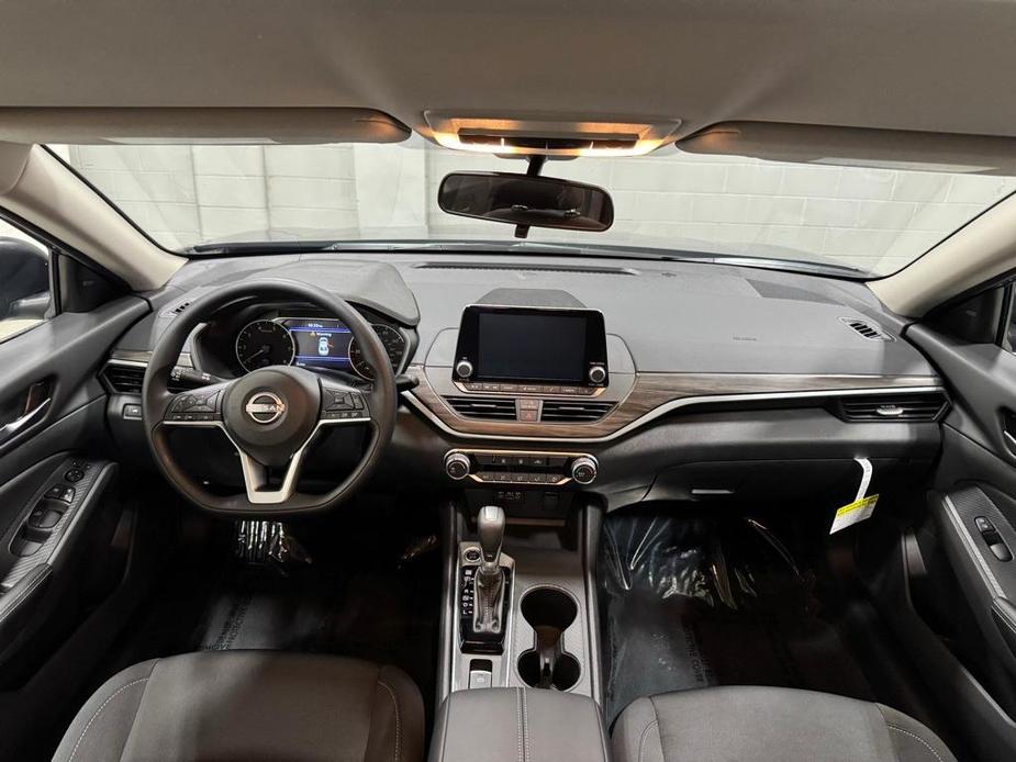 new 2025 Nissan Altima car, priced at $27,734