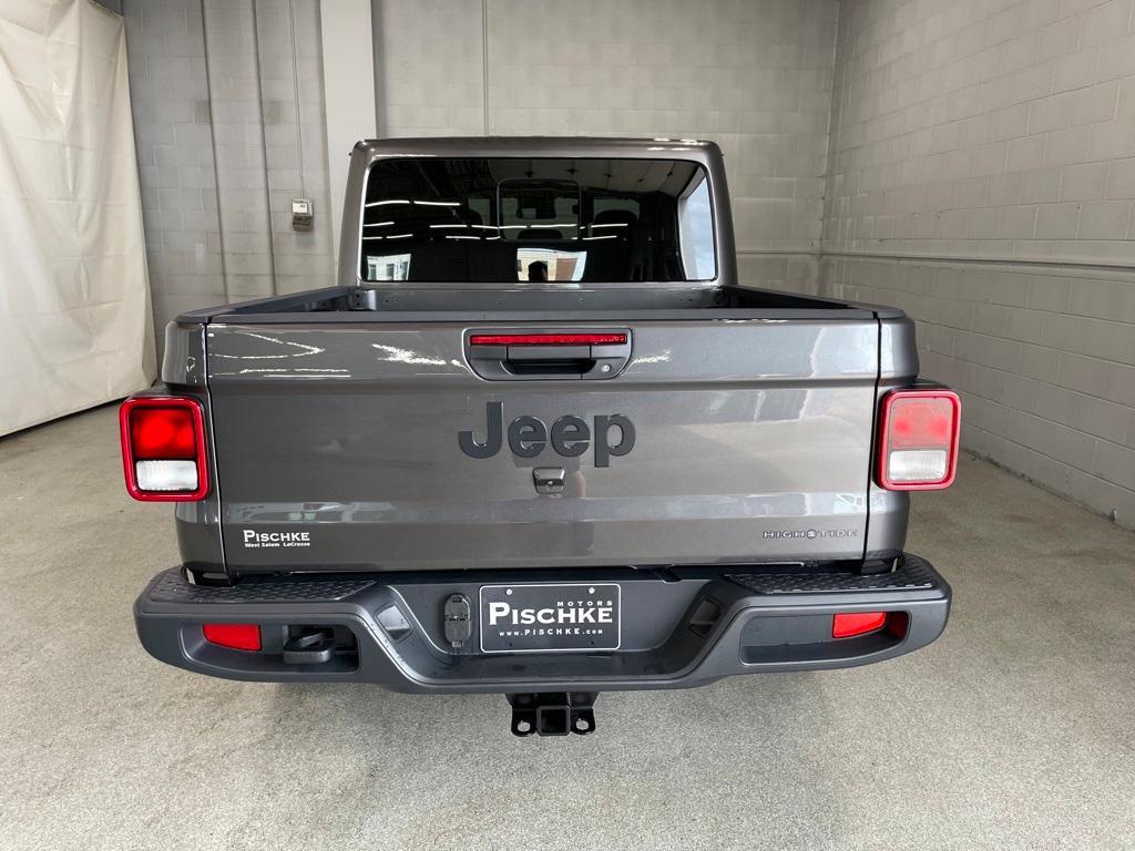new 2025 Jeep Gladiator car