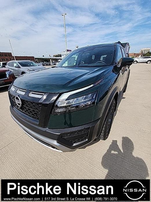 new 2024 Nissan Pathfinder car, priced at $40,082