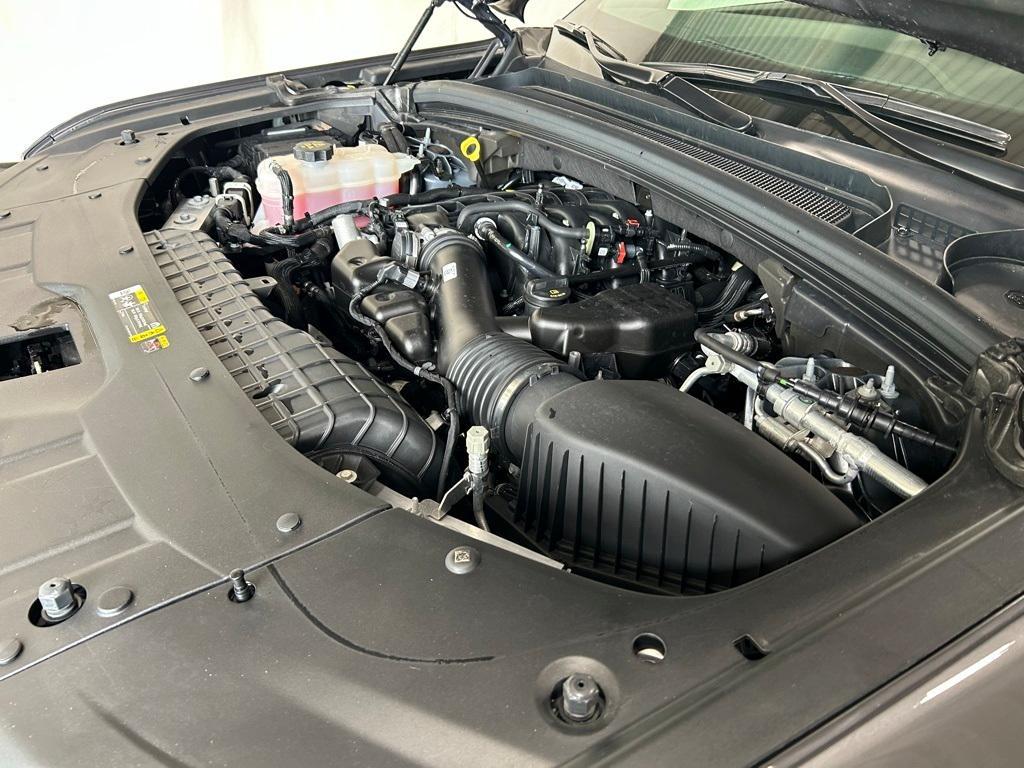 used 2024 Jeep Grand Cherokee L car, priced at $43,990