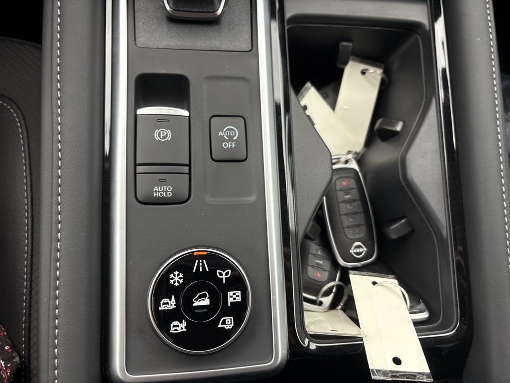 new 2025 Nissan Pathfinder car