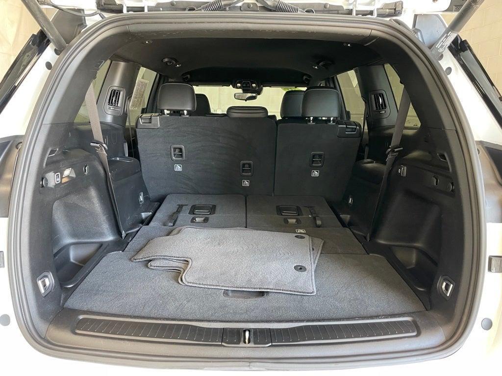 used 2024 Jeep Grand Cherokee L car, priced at $37,502