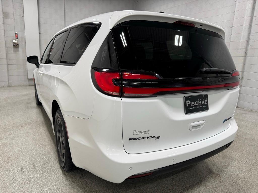 used 2023 Chrysler Pacifica Hybrid car, priced at $41,990