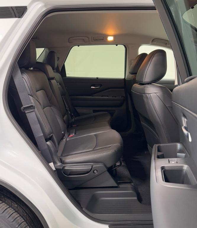 new 2025 Nissan Pathfinder car, priced at $46,214