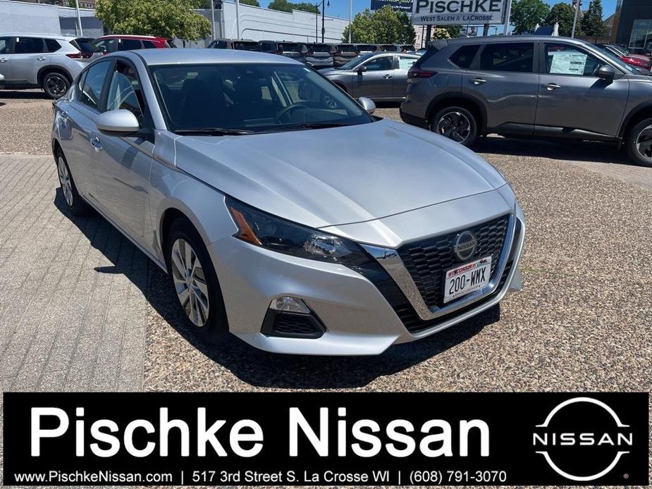 used 2022 Nissan Altima car