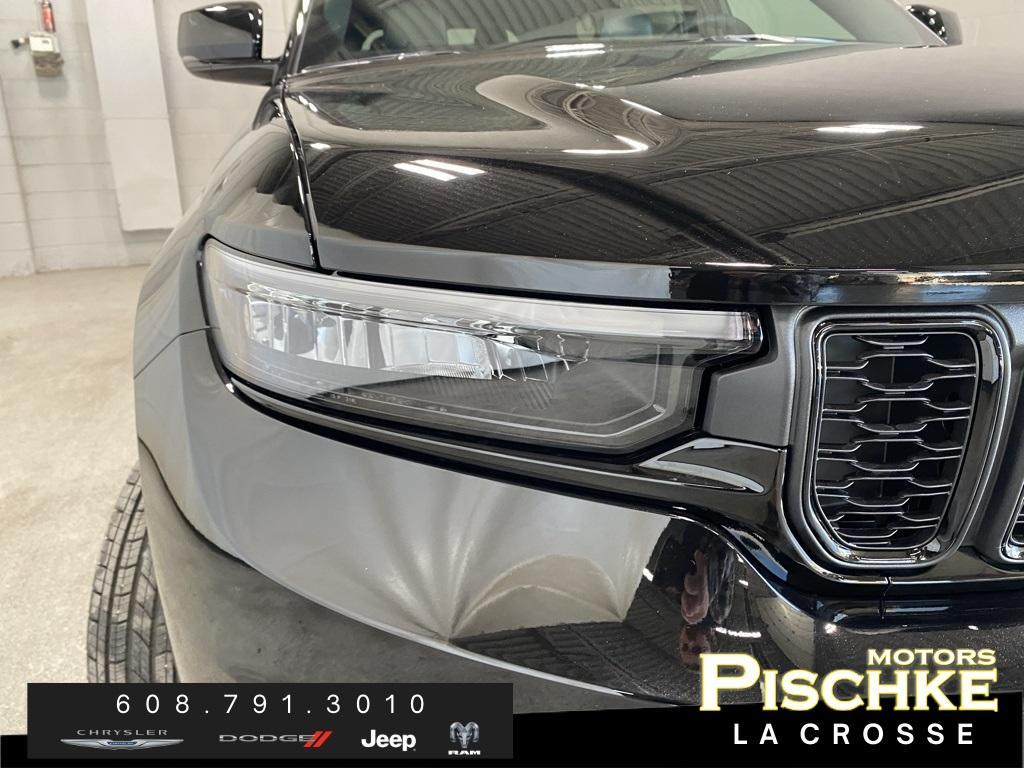 new 2025 Jeep Grand Cherokee L car