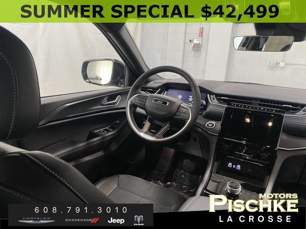 new 2025 Jeep Grand Cherokee L car