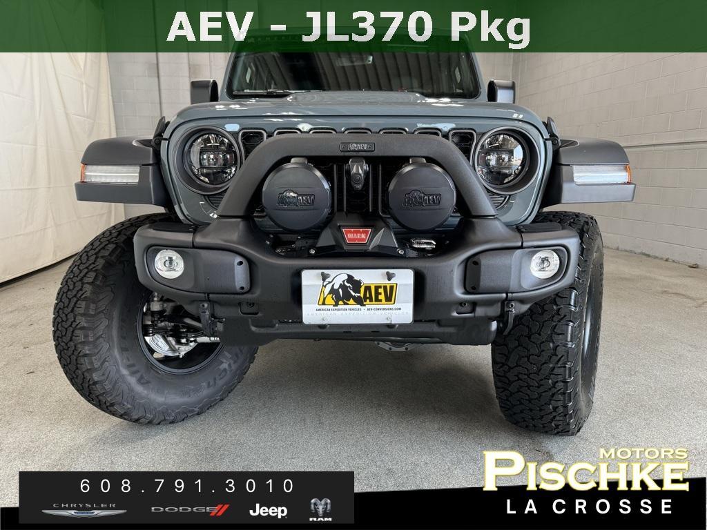 new 2024 Jeep Wrangler car